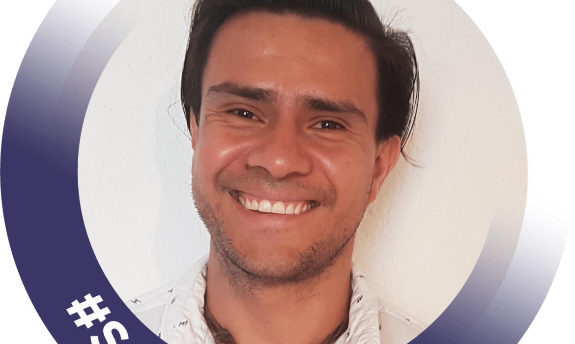 Ing. Alejandro Villalón Alejandro Villalón Desarrollador de Apps director